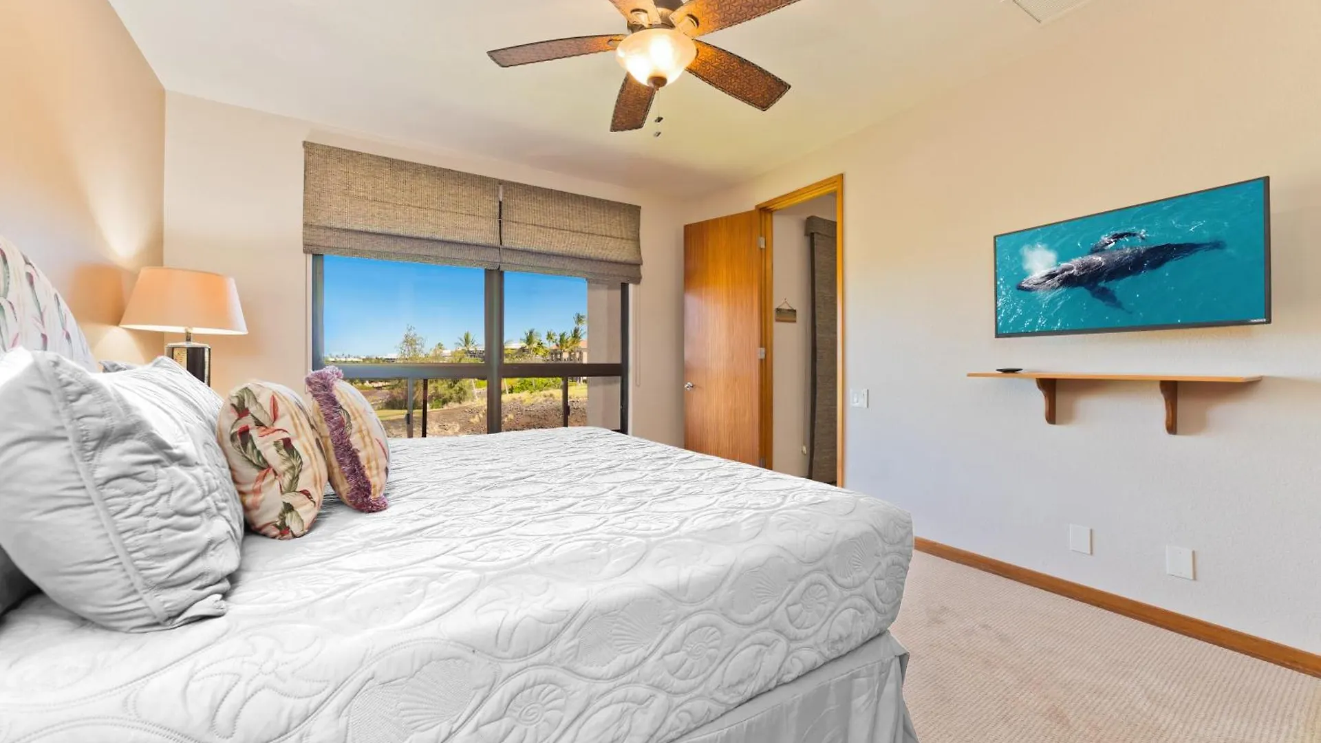 Luxurious Penthouse Oasis ~ Golf & Ocean Views Apartment Waikoloa