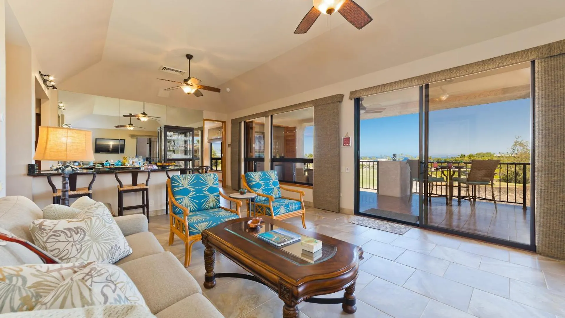 Luxurious Penthouse Oasis ~ Golf & Ocean Views Apartment Waikoloa