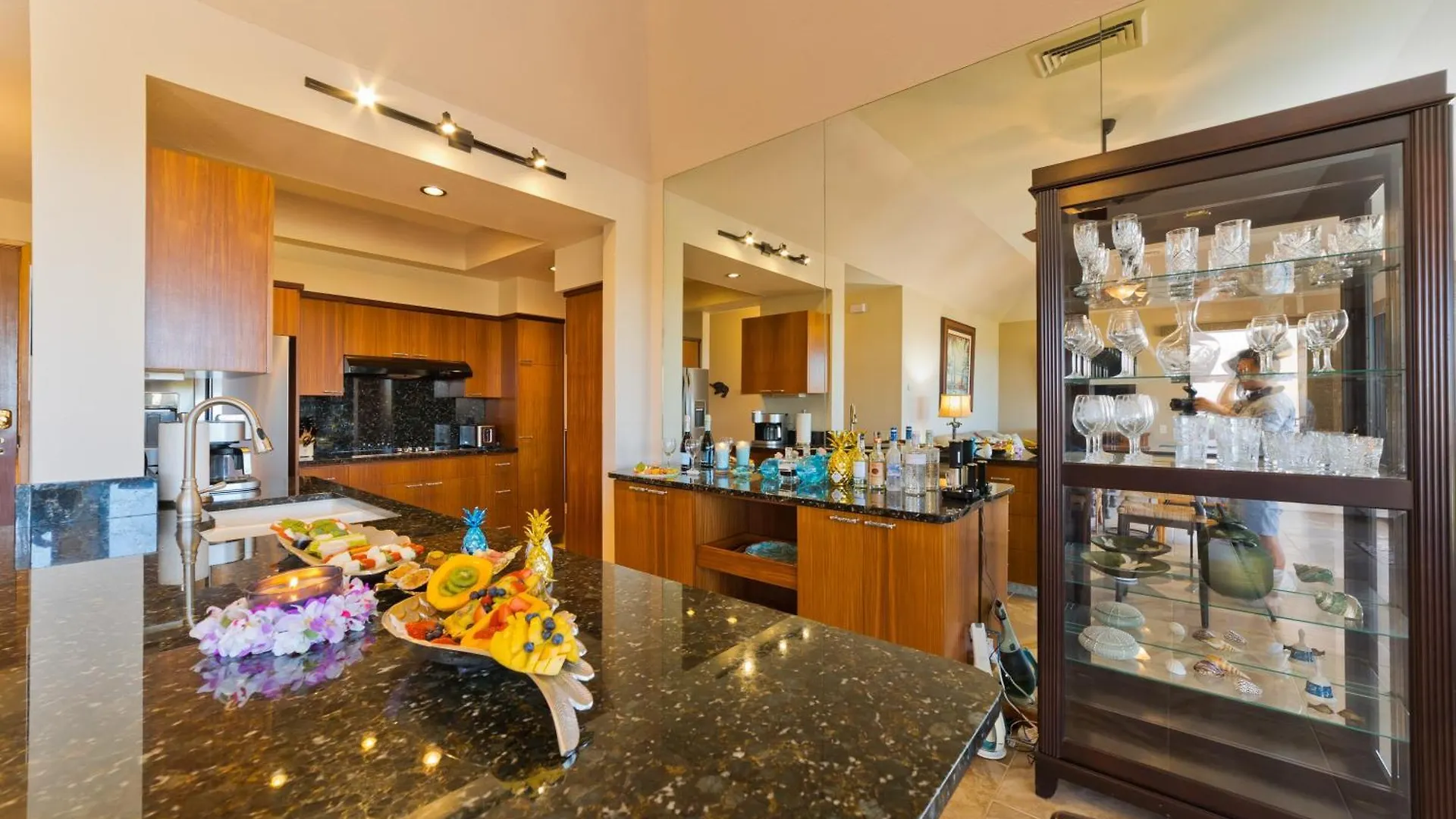 Luxurious Penthouse Oasis ~ Golf & Ocean Views Apartment Waikoloa