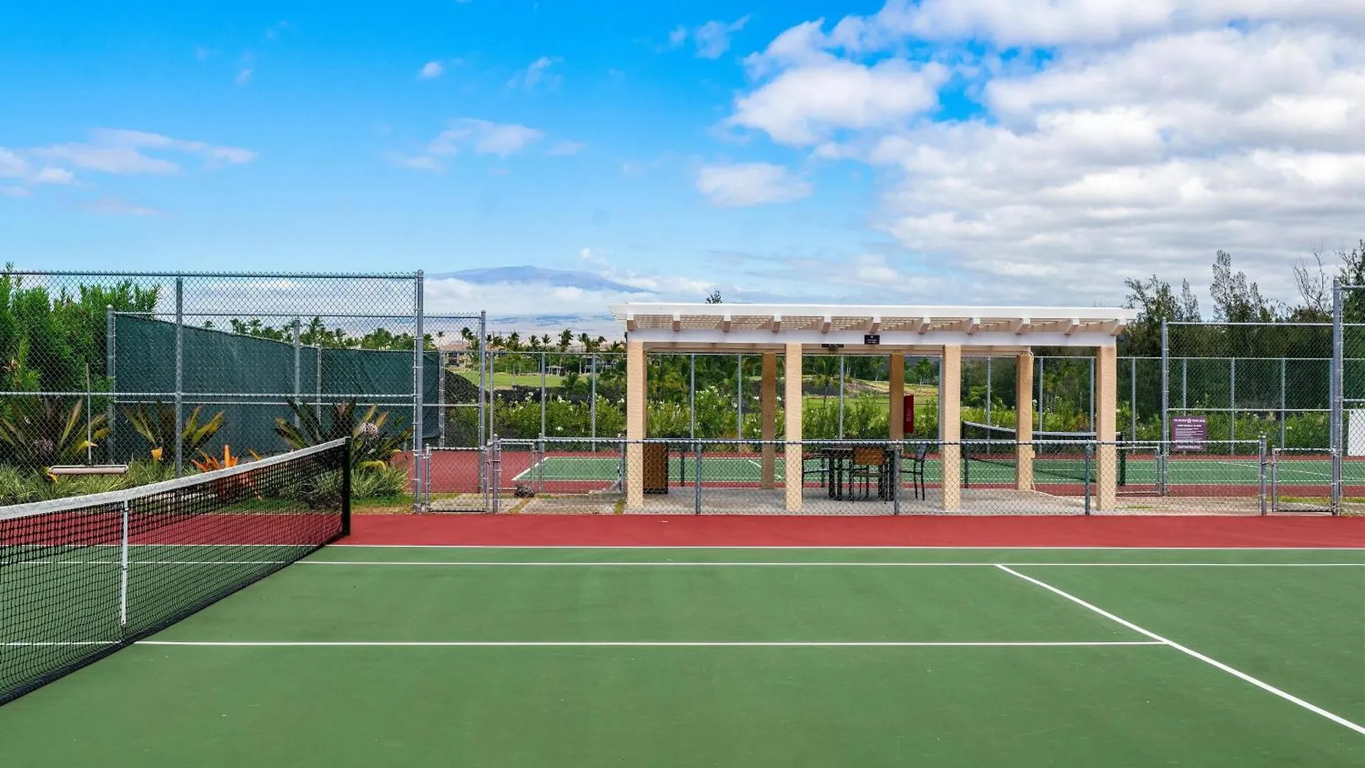 Luxurious Penthouse Oasis ~ Golf & Ocean Views Apartment Waikoloa